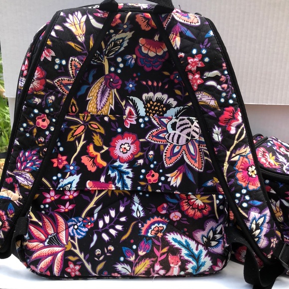 Vera Bradley backpack and matching lunch tote - Picture 3 of 12